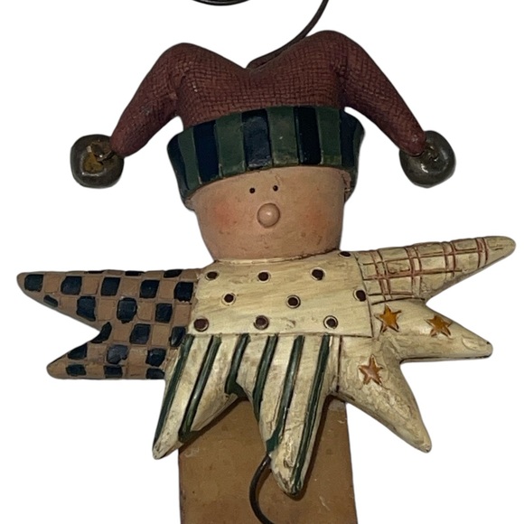 Jester Jack In The Box Ornament - Picture 10 of 11